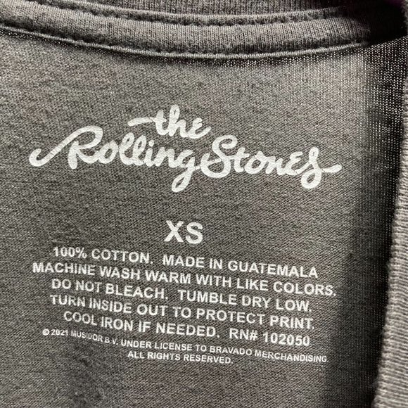 ROLLING STONES Band Tee Grey Graphic Tee Tshirt Tongue Hot Lips Gray Womens XS - Picture 9 of 14